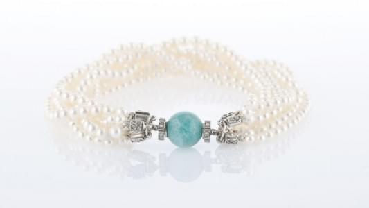 Bracelet de perles multi-rangs, fermoir serti d'une boule d'amazonite et de...