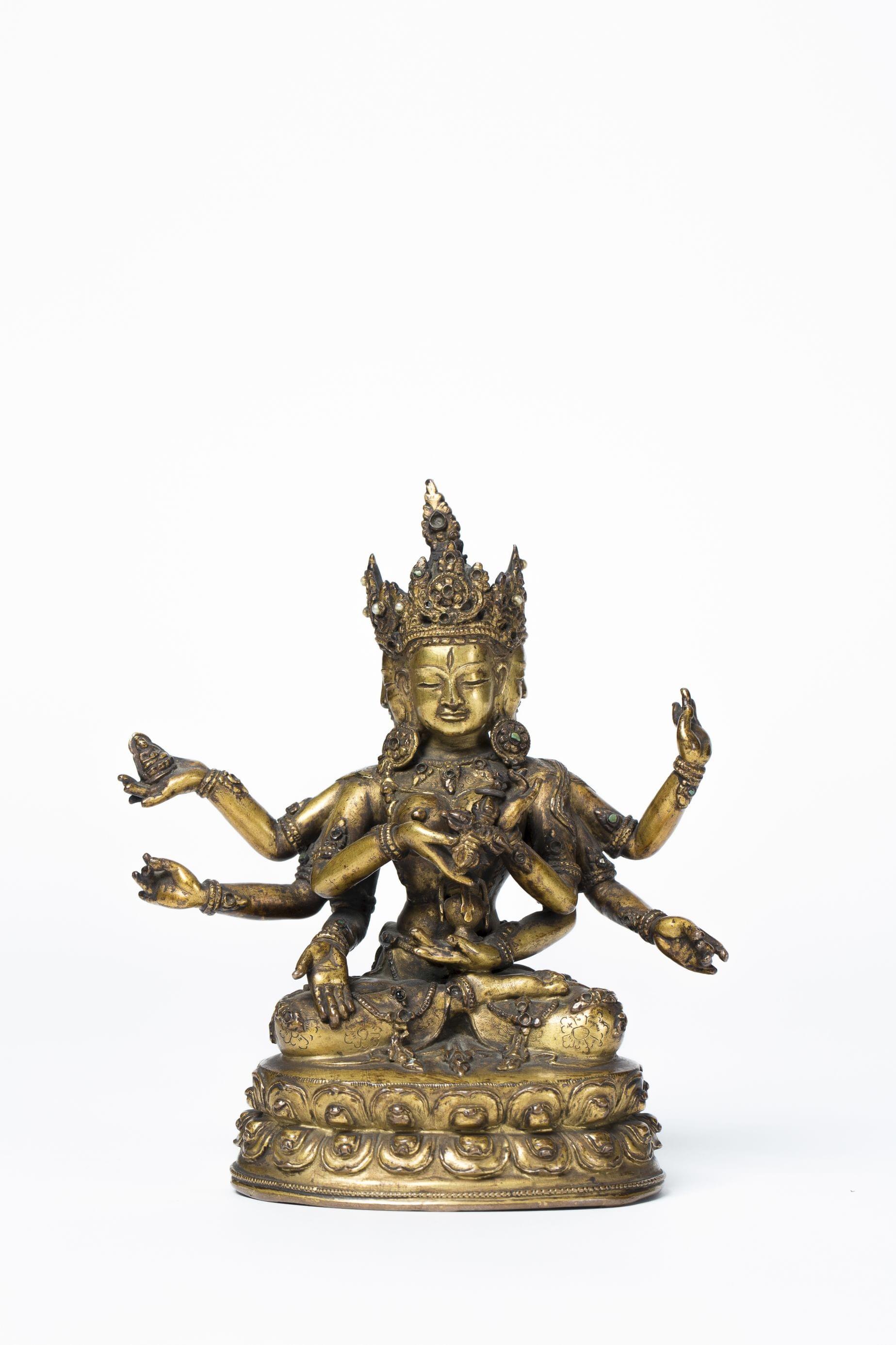 Ushnishavijaya, divinité à trois têtes et huit bras, art sino-tibétain, Chine, XVIIIe s