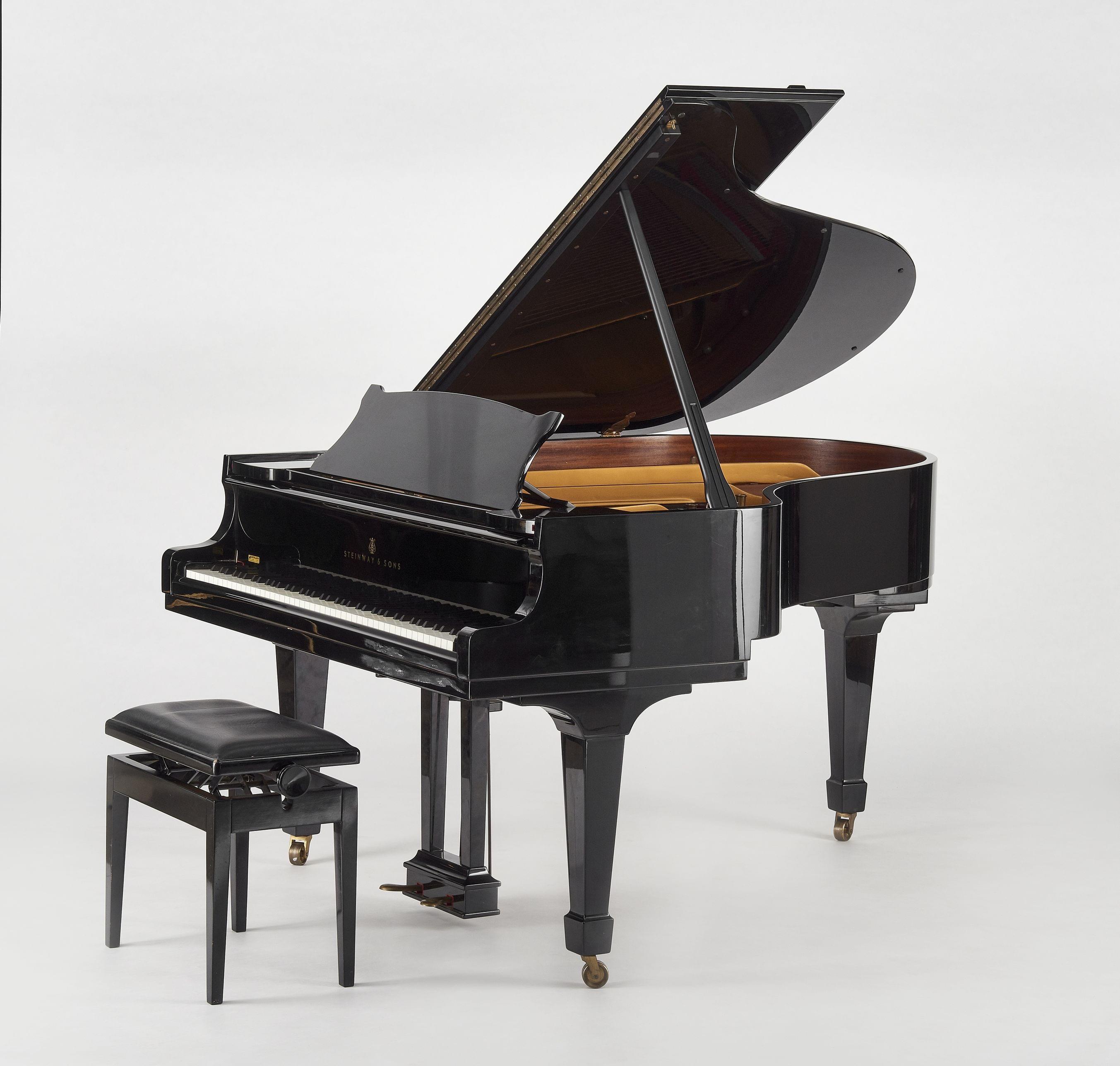 Piano Steinway à queue, modèle O-180, 1978